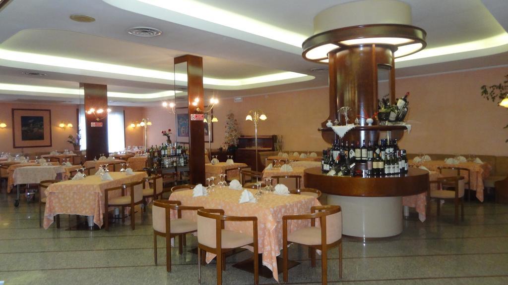 Le Gronde Hotel Cava Manara Екстериор снимка