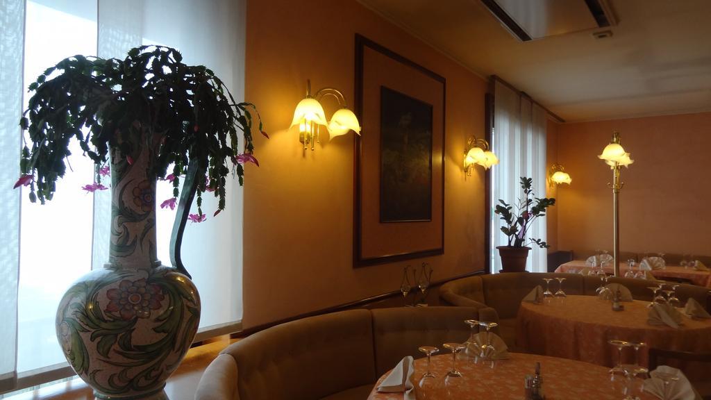 Le Gronde Hotel Cava Manara Екстериор снимка